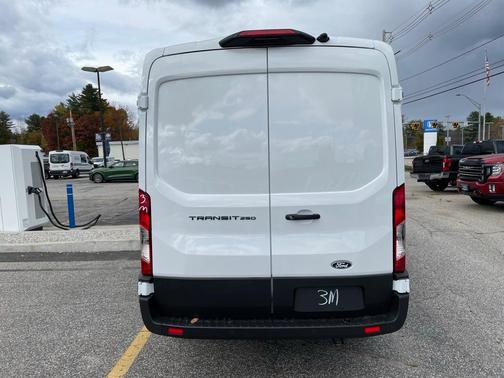 2026 Ford Transit-250 Base