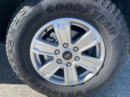 Black 2025 Ford Ranger XL
