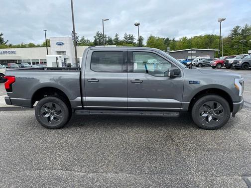 2025 Ford F-150 Lightning LARIAT