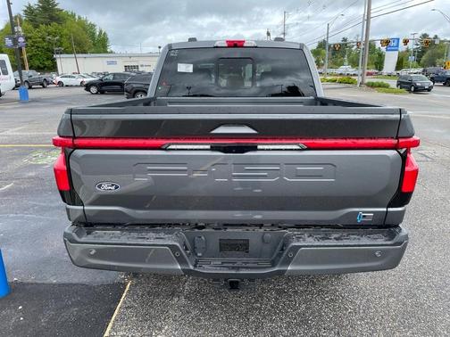 2025 Ford F-150 Lightning LARIAT