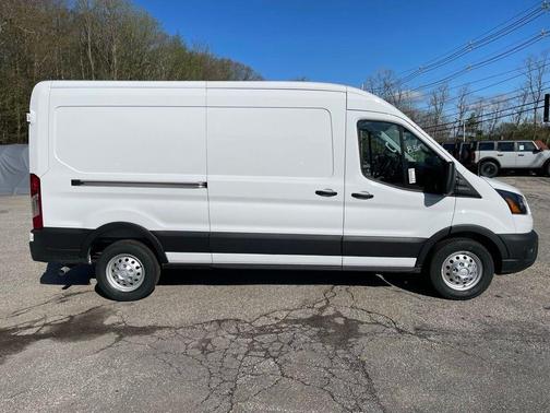 Oxford White 2026 Ford Transit-250 148 WB Medium Roof Cargo
