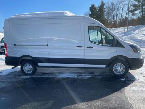 2026 Ford Transit-250 148 WB Medium Roof Cargo