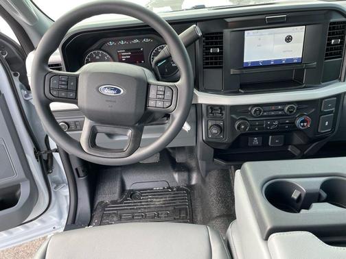 Oxford White 2026 Ford F-250 XL