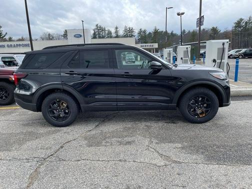 Agate Black 2026 Ford Explorer Tremor
