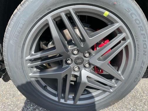 Agate Black 2026 Ford Explorer ST-Line