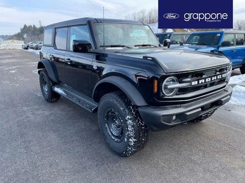 Shadow Black 2025 Ford Bronco Outer Banks SUV