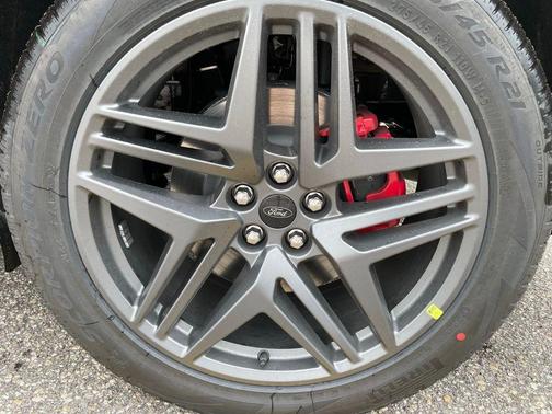 Agate Black 2026 Ford Explorer ST