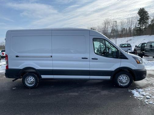 2026 Ford Transit-250 148 WB Medium Roof Cargo