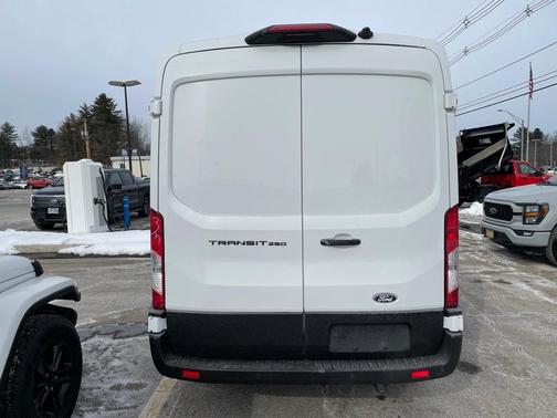 2026 Ford Transit-250 148 WB Medium Roof Cargo