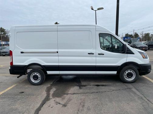 Oxford White 2026 Ford Transit-250 148 WB Medium Roof Cargo