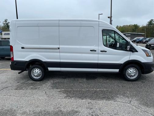 2025 Ford Transit-250 148 WB Medium Roof Cargo