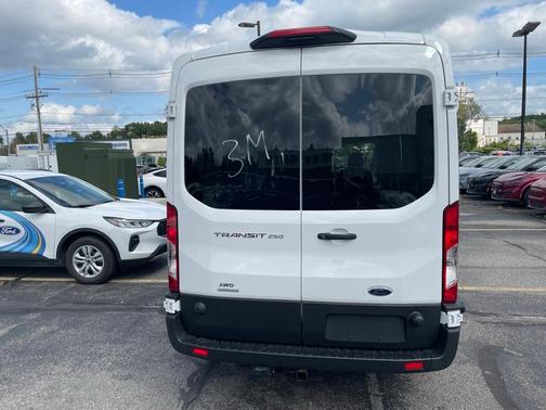 2025 Ford Transit-250 148 WB Medium Roof Cargo