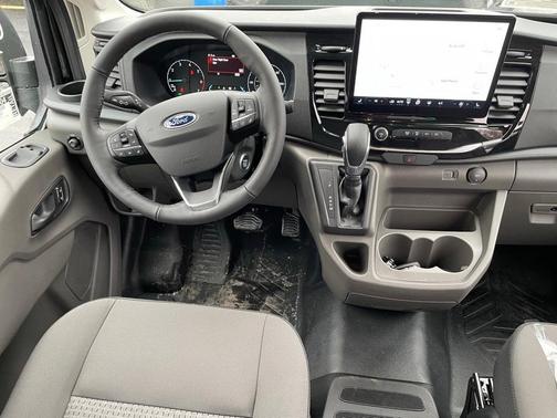 2025 Ford Transit-350 XLT