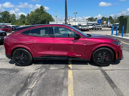 2025 Ford Mustang Mach-E GT