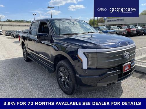 2025 Ford F-150 Lightning LARIAT