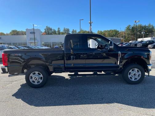 2026 Ford F-350 XLT