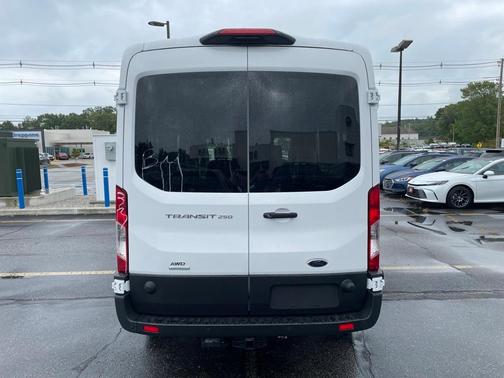 2025 Ford Transit-250 148 WB Medium Roof Cargo