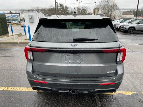 Carbonized Gray 2026 Ford Explorer ST-Line