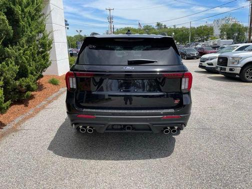 Agate Black 2026 Ford Explorer ST