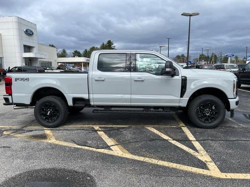 2026 Ford F-350 XLT