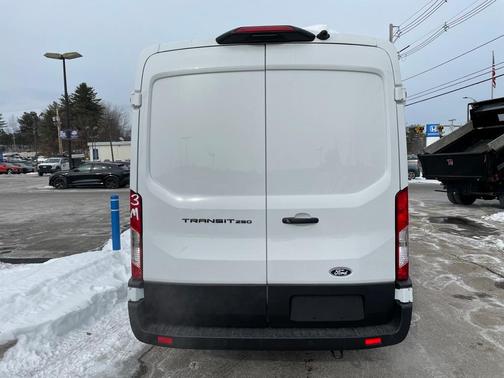 2026 Ford Transit-250 148 WB Medium Roof Cargo