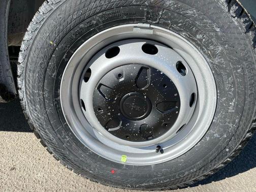 2026 Ford Transit-250 148 WB Medium Roof Cargo