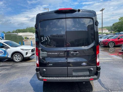 2025 Ford Transit-250 148 WB Medium Roof Cargo