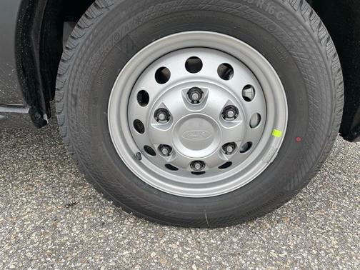 2026 Ford Transit-250 148 WB Medium Roof Cargo