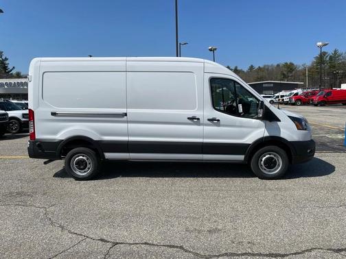 2025 Ford Transit-250 148 WB Medium Roof Cargo