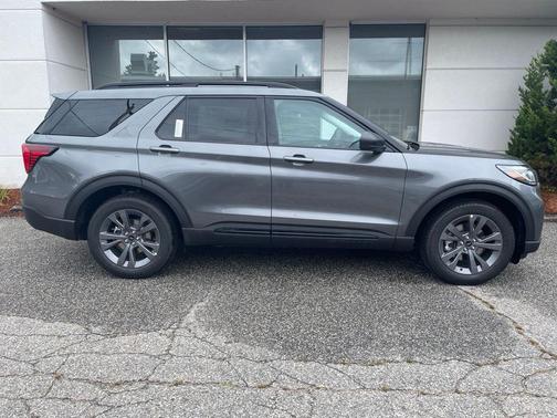Carbon Gray 2026 Ford Explorer Active