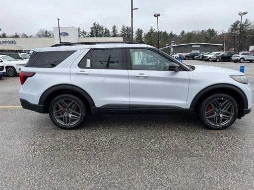 Space Gray 2026 Ford Explorer ST-Line