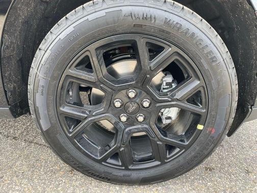 Shadow Black 2026 Ford Maverick XLT