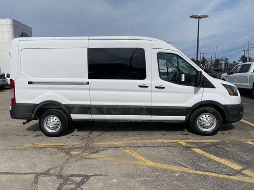 2026 Ford Transit-250 148 WB Medium Roof Cargo