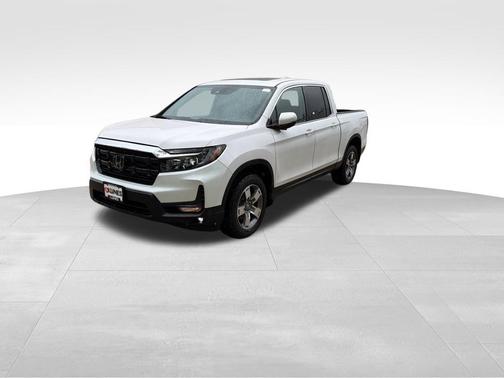 Platinum White Pearl 2025 Honda Ridgeline RTL