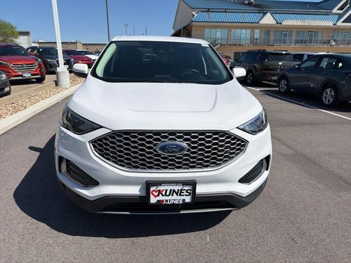 Oxford White 2024 Ford Edge SEL