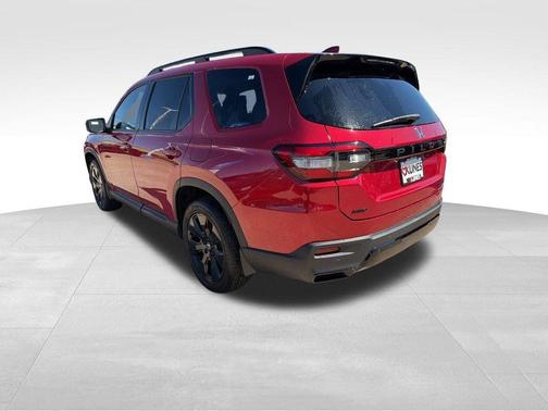 Radiant Red Metallic II 2026 Honda Pilot Black Edition