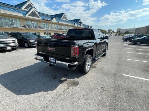 Onyx Black 2017 GMC Sierra 1500 SLT