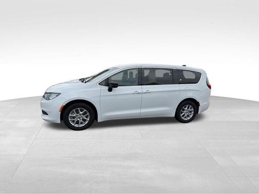 Bright White Clearcoat 2025 Chrysler Voyager LX