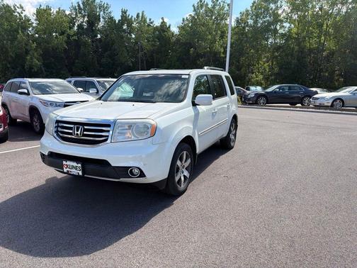 White 2012 Honda Pilot Touring