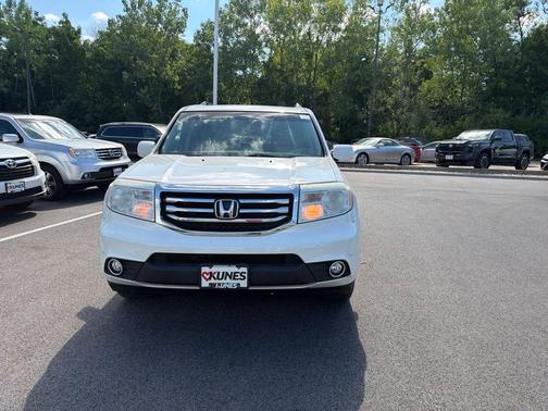 White 2012 Honda Pilot Touring
