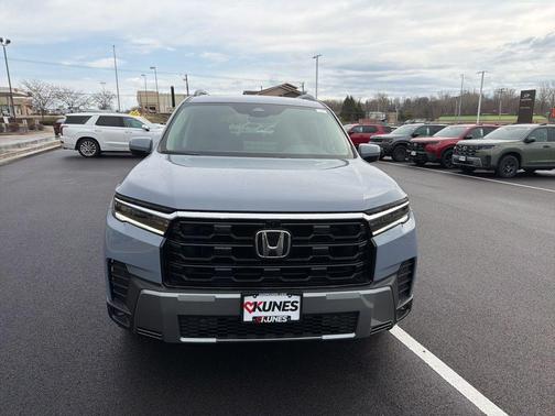 Sonic Gray Pearl 2026 Honda Pilot Touring S