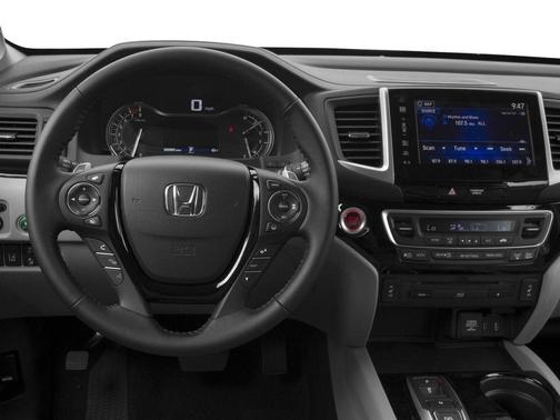White 2016 Honda Pilot Touring