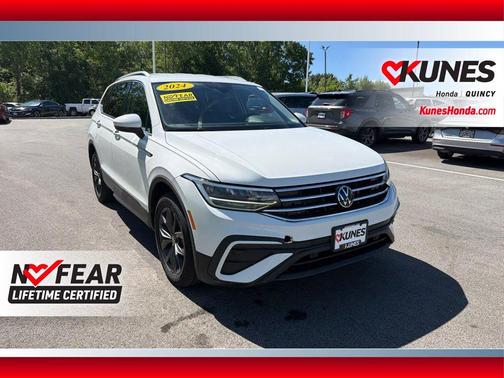 Pure White 2024 Volkswagen Tiguan 2.0T SE
