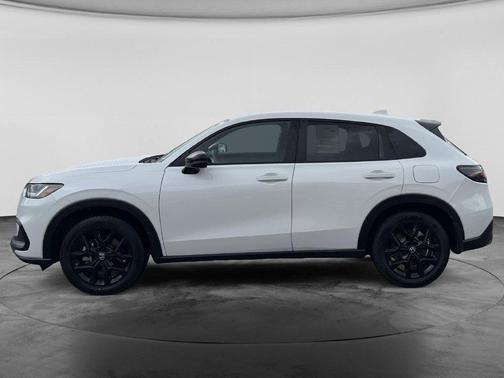 White 2024 Honda HR-V Sport