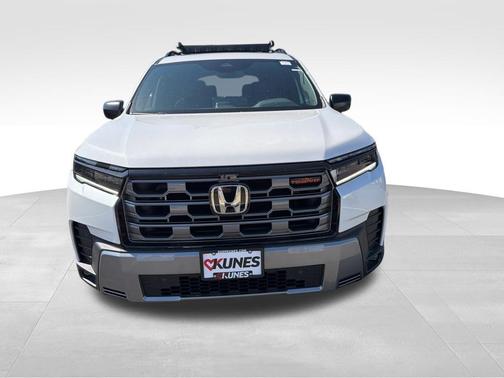 Platinum White Pearl 2026 Honda Pilot TrailSport