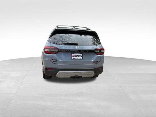 Gray 2023 Honda Pilot TrailSport
