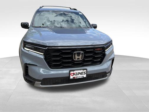 Gray 2023 Honda Pilot TrailSport