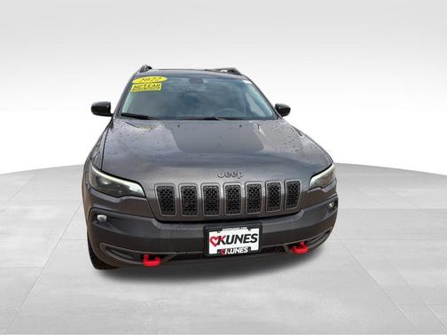 Granite Crystal Clearcoat Metallic 2022 Jeep Cherokee Trailhawk