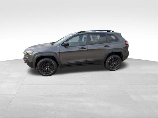 Granite Crystal Clearcoat Metallic 2022 Jeep Cherokee Trailhawk