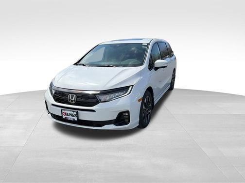 Platinum White Pearl 2026 Honda Odyssey Elite